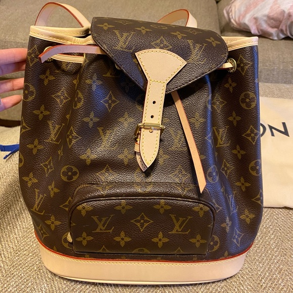 Louis Vuitton Handbags - Louis Vuitton Montsouris MM